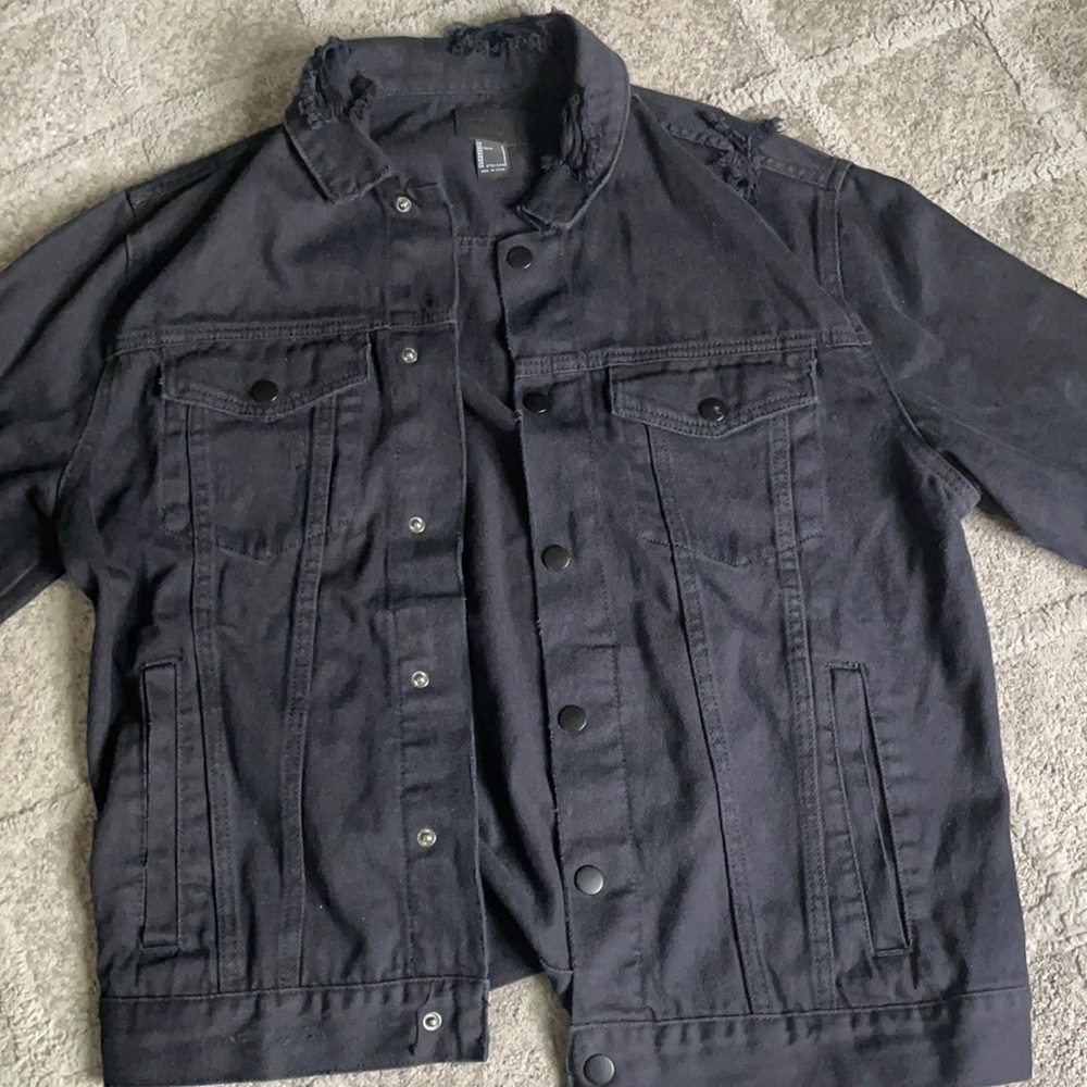Men’s destroyed denim jacket